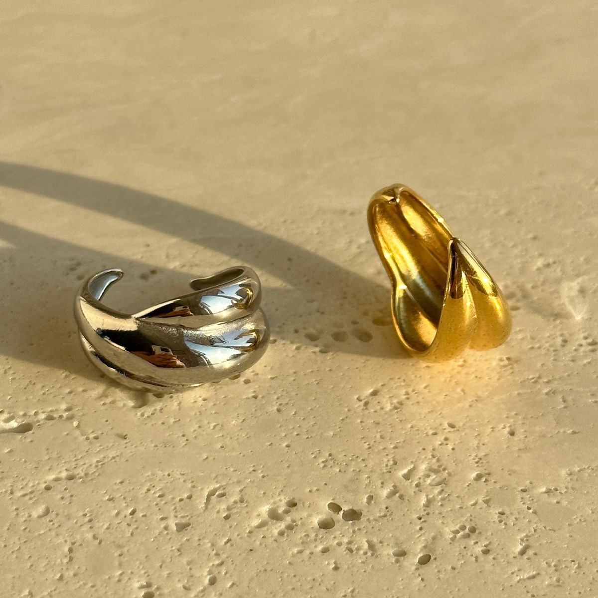 Unisex Real Gold Electroplated Titanium Steel Retro Unique Winding Gypsy Ring_ipsvogv.com