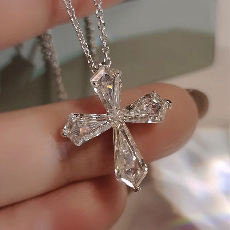 Cao Shi's Luxurious Super Sparkling Crystal Collarbone For Women, New Style, Internet Celebrity, Same Pendant, High-end_ipsvogv.com