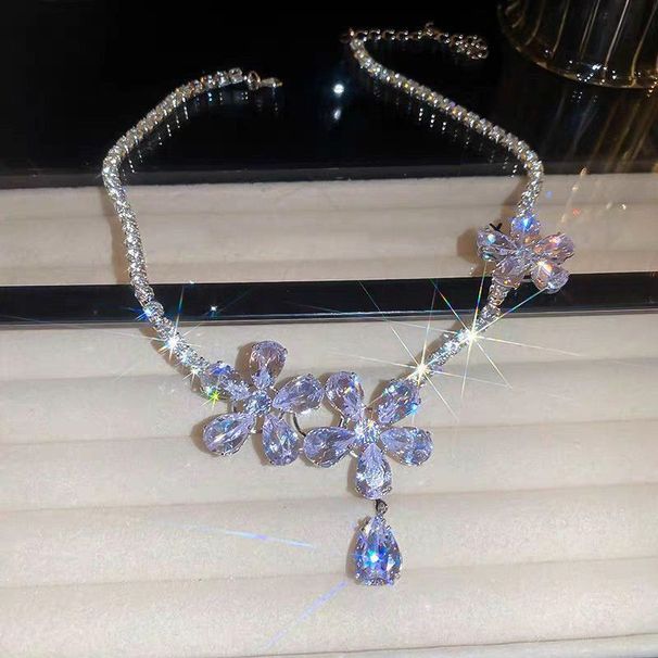 Super Immortal Private Romantic Light Luxury Zircon Flower Water Drop Necklace 2025 High Style New Clavicle Neck Chain_ipsvogv.com