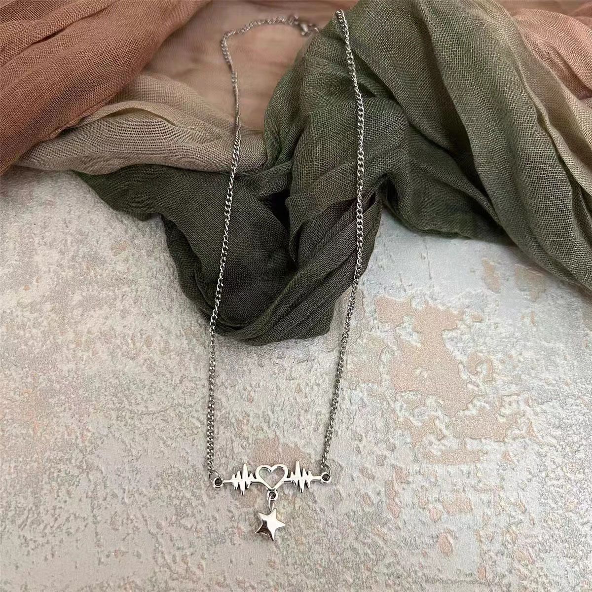 Unisex Lace Love Five Pointed Star Pendant Necklace Multi Layer Stacking French Design High End Feel A Multi Strap Clavicle Chain_ipsvogv.com