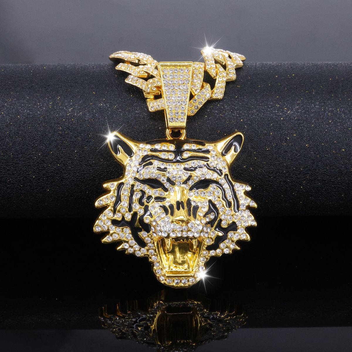 Unisex Cool Three Dimensional Full Diamond New Oil Painting Tiger Head Pendant Trendy Personality Men's Hip Hop Necklace_ipsvogv.com