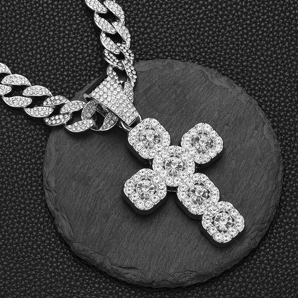 2023 Hot Selling Niche Hip-hop Street Rock Sugar Cross Lion American Diamond Inlaid Cuban Necklace_ipsvogv.com