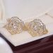 Cao Shi's three-dimensional flower earrings are sweet, super fairy, elegant, rose ear clasps, fashionable and versatile earrings_ipsvogv.com