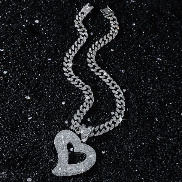 New Hip Hop Creative Personalized Heart Pendant Necklace_ipsvogv.com