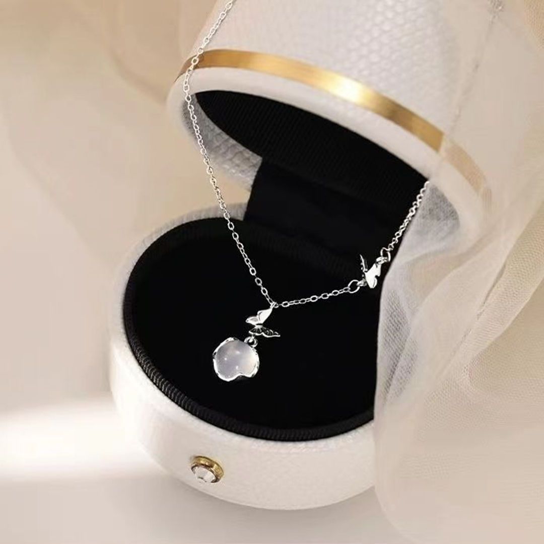 S Pure Silver Butterfly White Jade Marrow Necklace For Women, Niche, Light Luxury Temperament, High-end Feeling, New_ipsvogv.com
