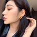 Women's Jewelry Winding Heart Earrings Light Luxury High End Design Diamond Heart Shaped Earrings Fashionable Temperament Earrings_ipsvogv.com