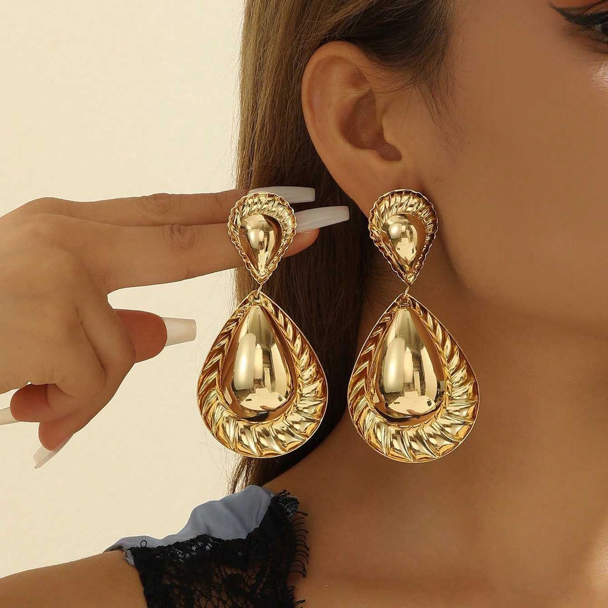 Jewelry Personality Temperament Heart Earrings Fashion Light Luxury Geometric Versatile Metal Ear Accessories_ipsvogv.com