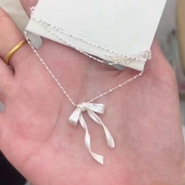 New Silver Slim Bowknot Necklace INS Internet Celebrity Niche Design Sweet Temperament Ribbon Fairy Collarbone Chain_ipsvogv.com