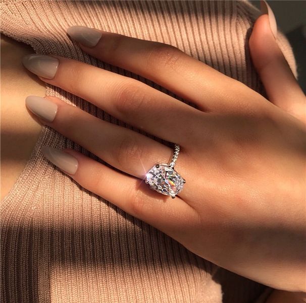 New European and American Fashion Hot selling Classic Hot selling Large Oval Platinum Zircon Ring Popular Jewelry Ring_ipsvogv.com