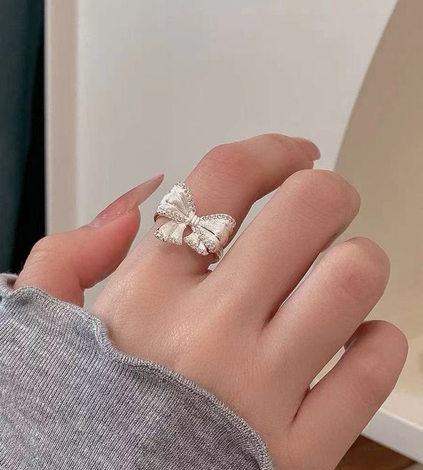 Silver Bow Sparkling Diamond Women's Tail Ring, Niche Design, Instagram Style, Light Luxu, High-end Feeling, New_ipsvogv.com