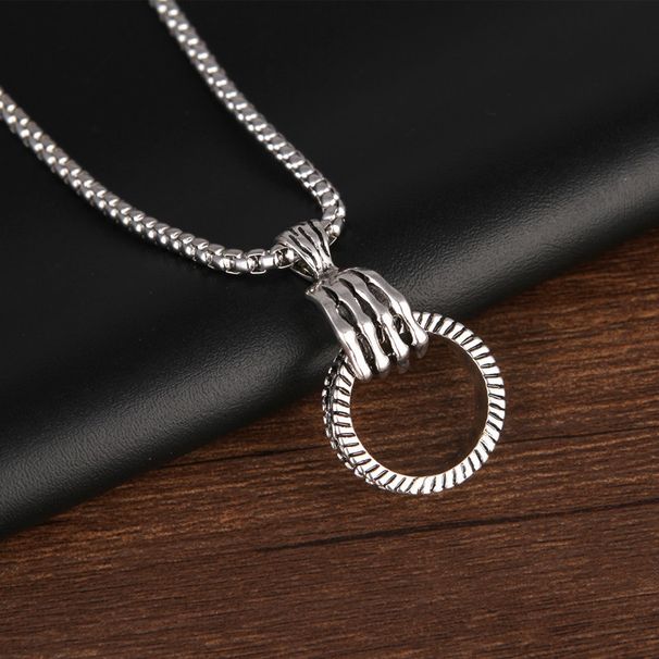 Silvr Long Pndant Fashion Mn's and Womn's Prsonality Gothic Punk Styl Sklton Hand Grab Ring Ring Pndant_ipsvogv.com