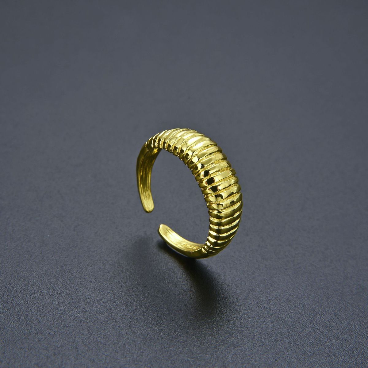 New Color Preserving Personality Simple Temperament Crescent Ring Opening Adjustable Men's And Women's Ring Hand Jewelry_ipsvogv.com