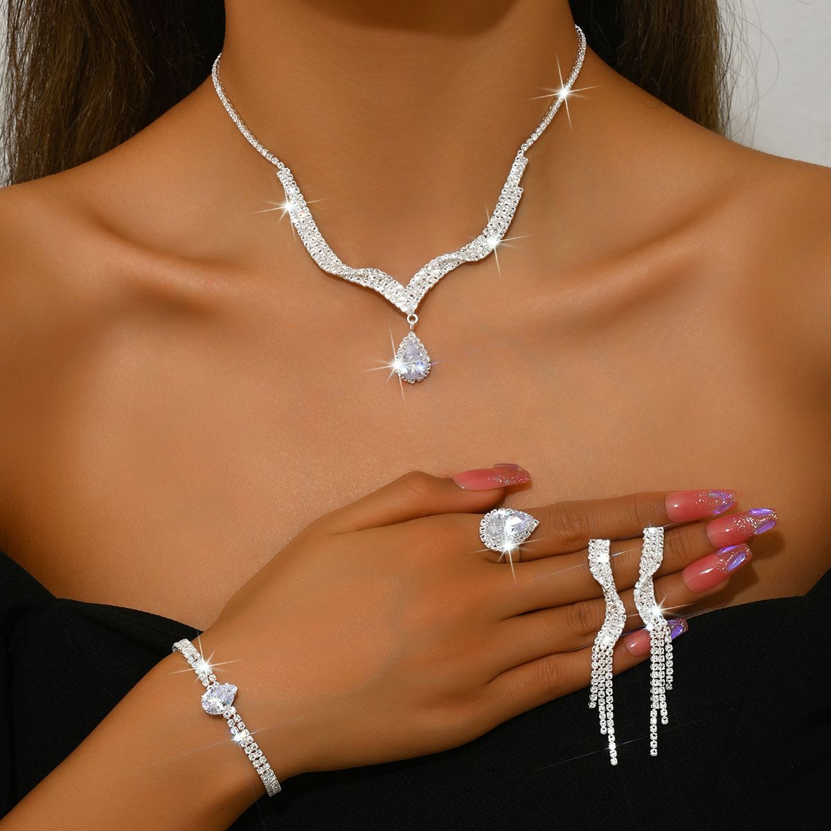 Women’s Jewelry Set Fashion Versatile Niche Korean Fashion Zircon Jewelry Bride Wedding V Neck Jewelry Wedding Dress Earrings Necklace Set_ipsvogv.com