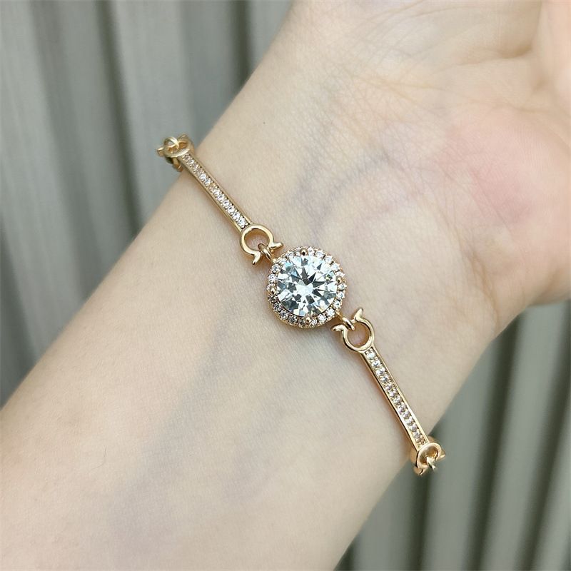 Women's Jewelry Heart Beating Diamond Round Bag Bracelet Luxury Simple Niche Design Personality Bracelet_ipsvogv.com