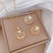 【 】 Hollow Shell Pearl Light Luxury Charm Gorgeous Full Diamond Necklace Women's Versatile Clavicle Chain Titanium Steel_ipsvogv.com