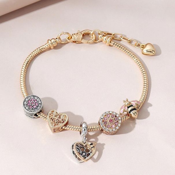 Family Beautiful Love Light Luxury Versatile Bee Peach Heart Pendant Water Diamond Bucket Bead Bracelet_ipsvogv.com