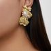 Gold-Plated Copper Exaggerated Metal Flower Stud Sweet Cool Fashion High-End Pearl Women's Earrings_ipsvogv.com