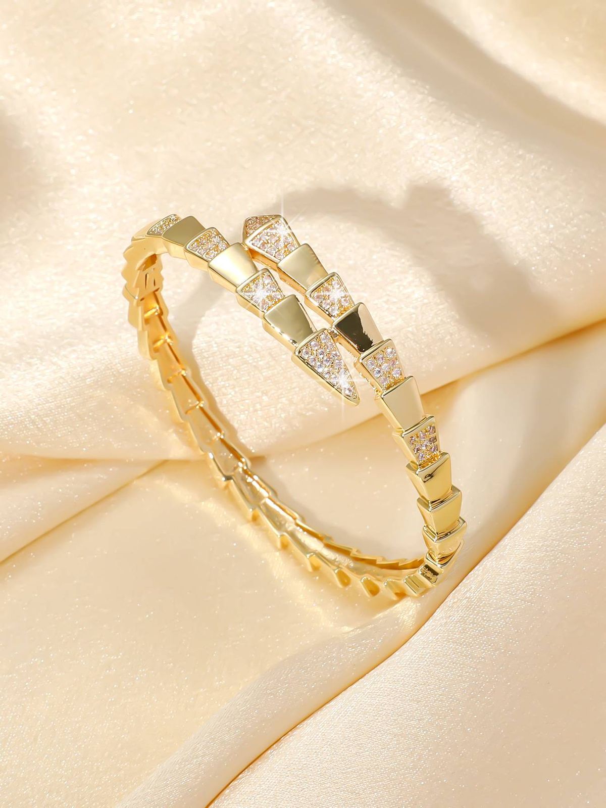 Niche design zircon bracelet 2024 new snake-shaped bracelet delicate light luxury fashion bracelet women jewelry_ipsvogv.com