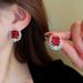 Cao Shi Leaf Zircon Geometric Square with High Grade Palace Luxury Flower Series Earrings_ipsvogv.com