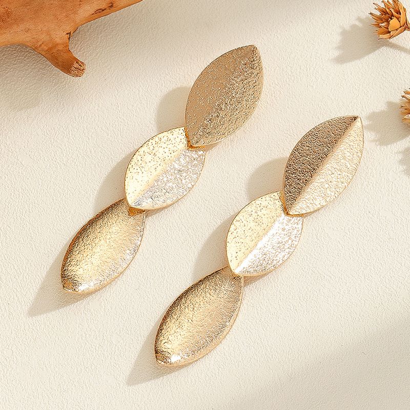 Long Geometric Tassel Gold Versatile Elegant Light Luxury Simple And Stylish 2024 New Drop Earrings_ipsvogv.com