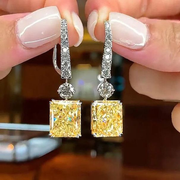 Cao Shifeng's Small Sugar Light Luxury Princess Fashion Rich Noble Ladies, Celebrities, Earrings, and Women_ipsvogv.com