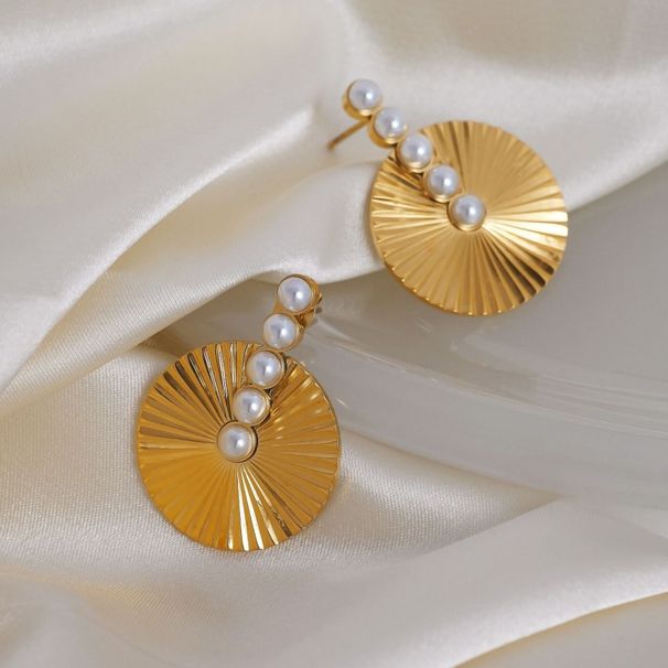 INS Niche INS Fashionable Embossed Pearl Zircon Heart Shaped Circle Earrings_ipsvogv.com