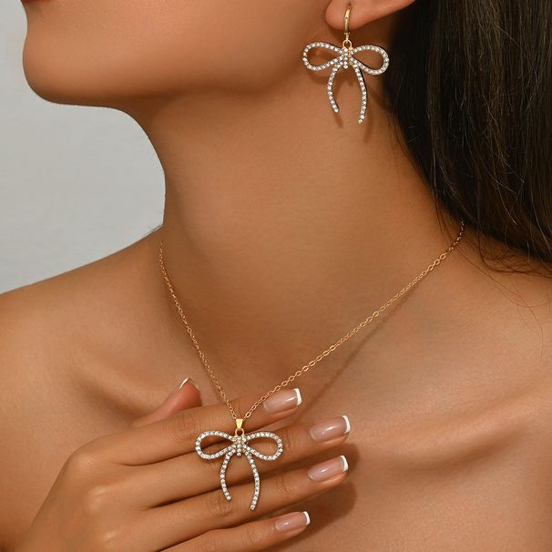 Minimalist Fragrant Butterfly Knot Necklace for Women with a Personality, Small and Unique Design, Collarbone Chain,_ipsvogv.com