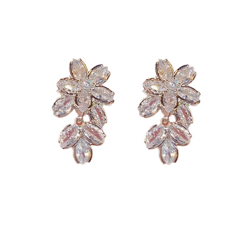 S Silver Needle Exquisite Super Shiny Full Zircon Flower Light Luxury Niche Design Style Socialite Fashion Internet_ipsvogv.com