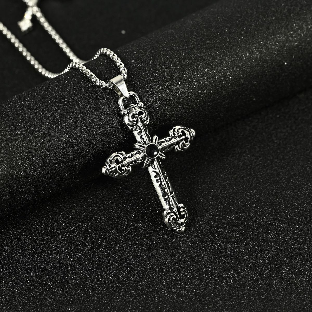 Hip Hop Necklace Accessories, Men's Street Cross, Personality, Bouncing, Di Alloy Pendant, Sweater Chain_ipsvogv.com