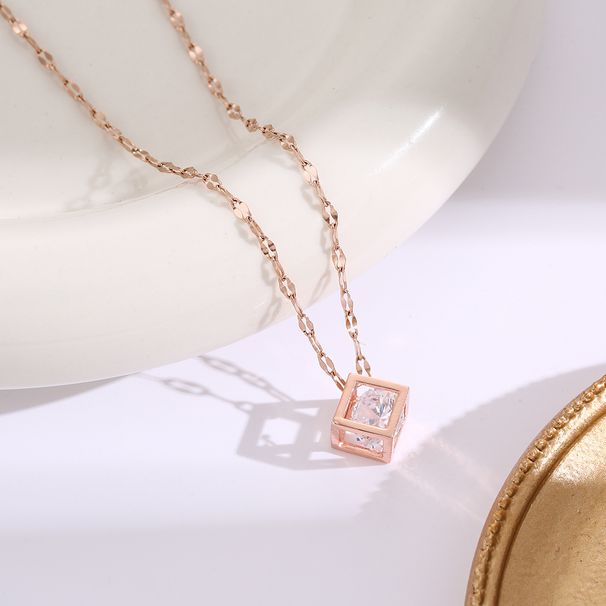 Titanium Steel Geometric Hollow Square Zircon Pendant ins Simple and Personalized Clavicle Chain Fashion Square Smart_ipsvogv.com
