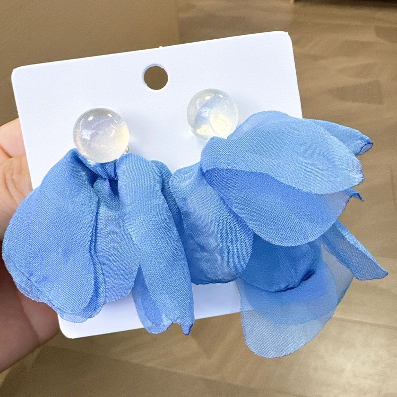 Seaside Super Fairy Atmosphere Fresh Chiffon Flower Earrings Niche Design Tassel High End Earrings Gentle Temperament Earrings_ipsvogv.com