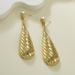 Gold Exaggerated Irregular Pleated High-end Fashion Women's Earrings_ipsvogv.com