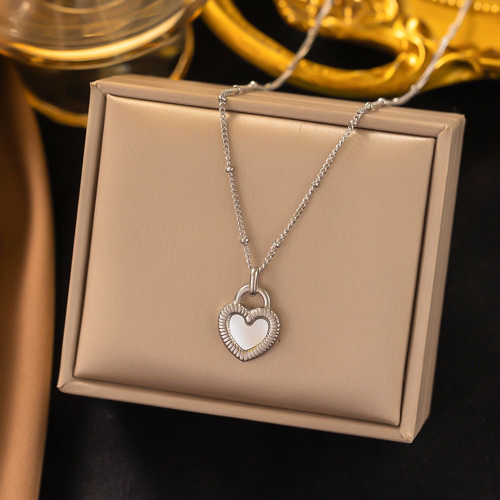 High End Double-sided Shell Heart-shaped Pendant Necklace With Korean Personality, Simple And Versatile Collarbone Chain_ipsvogv.com