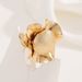 Fashion Jewelry For Women: Luxurious And Elegant Round Flower Statement Ring_ipsvogv.com