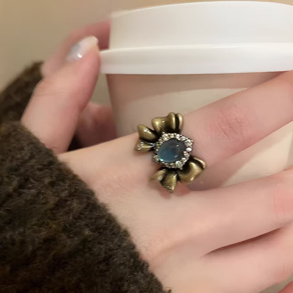 Make An Old Bow Women's New Style, Internet Celebrity Personality, Simple Index Finger Light Luxury Fashion Ring, Ring_ipsvogv.com