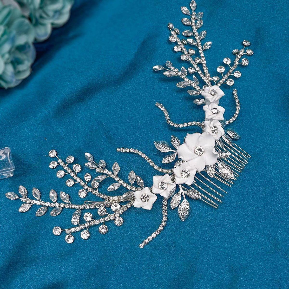 Bride Hair Comb Headdress Elegant Bridal Hair Comb With Handcrafted Crystal Flowers, Perfect For Weddings & Special Occasions, Silver Tone_ipsvogv.com