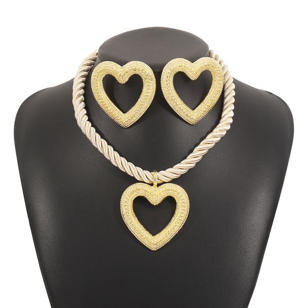 12154 Creative Personalized Alloy Shell Love Pendant Necklace Earring Set Summer Ocean Style Jewelry_ipsvogv.com