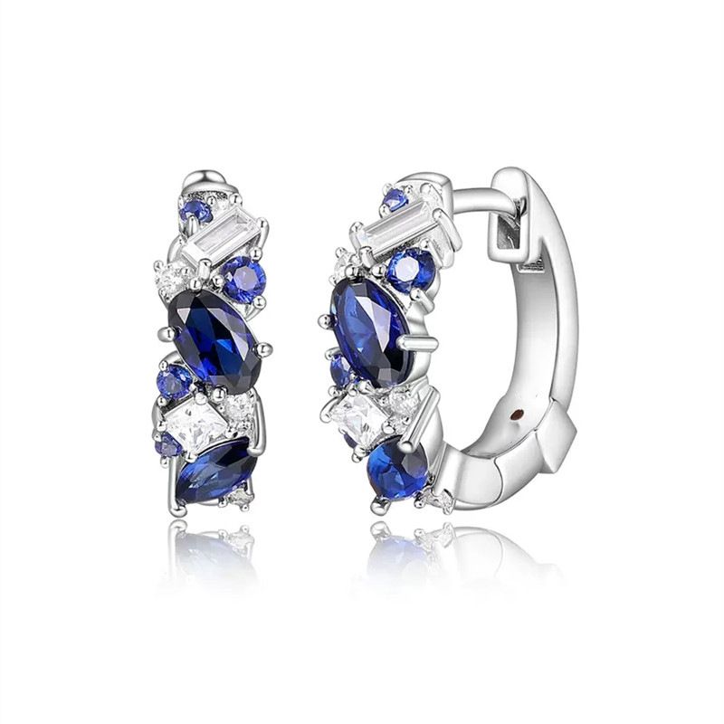 Cao Shi's Simple And Cool Fried Dough Twists Design Sense Hip Hop With Small Circle Earrings_ipsvogv.com
