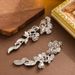 French Light Luxury Elegant Cool Flower Leaves Tassel Women's Long Style Fashionable And Simple Silver Needle Earrings_ipsvogv.com
