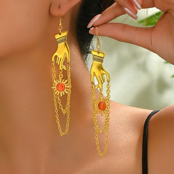 Feng women's hip-hop style with personalized palm design, micro inlaid niche earrings, versatile earrings_ipsvogv.com