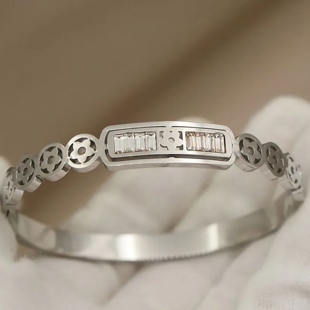 Unisex square zirconium hollow copper coin bracelet light luxury exquisite anti allergic non fading titanium steel bracelet for women_ipsvogv.com