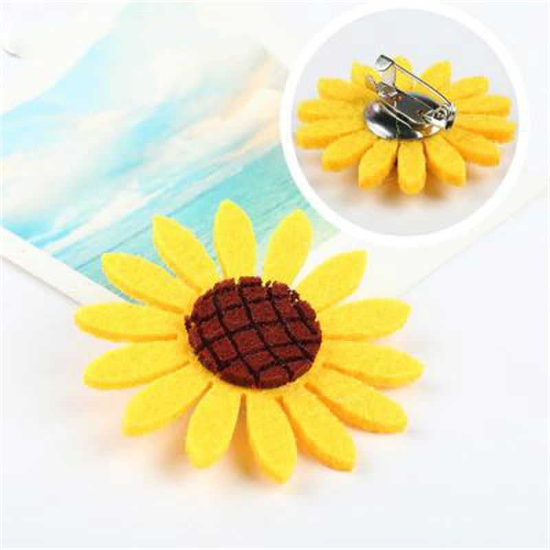 Korean personality versatile female sunflower brooch, safety pin, anti glare buckle, accessory simple collar pin_ipsvogv.com