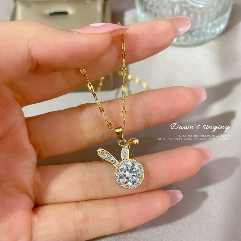 【 Titanium Steel 】 Rabbit Cute, Exquisite, Fashionable, Diamond Set Charm Necklace Women, Personalized Crown, Zircon_ipsvogv.com