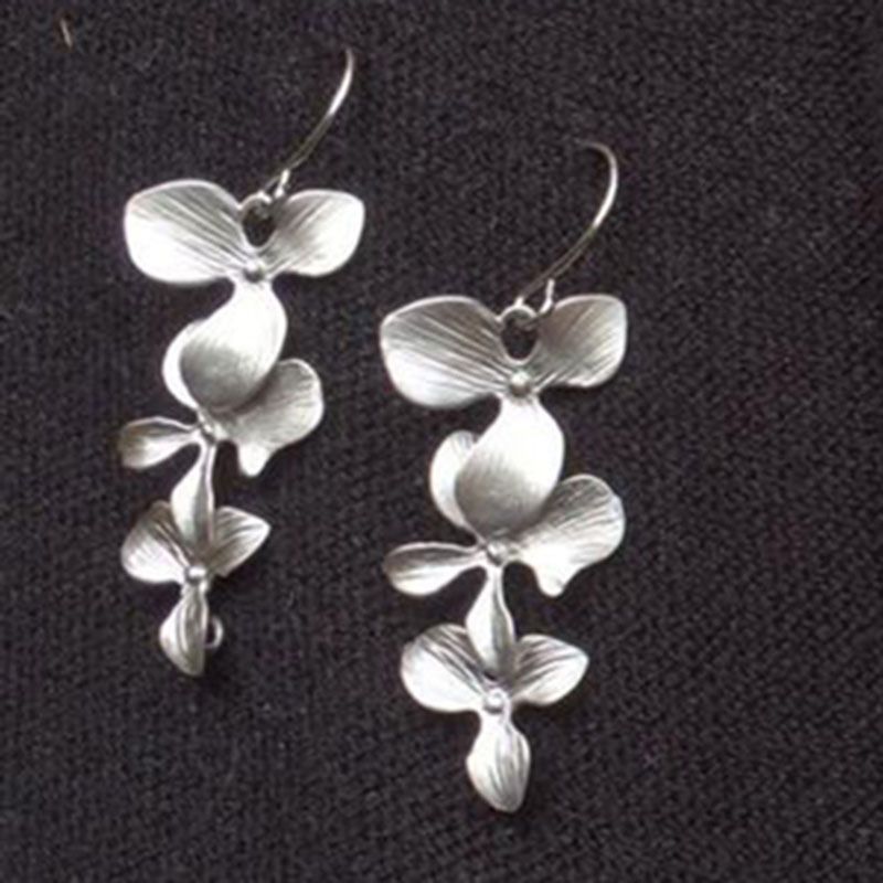 Mogo Fashion Asian Silver Petal Necklace Earring Set Exquisite Creative Plant Flower Clavicle Chain_ipsvogv.com