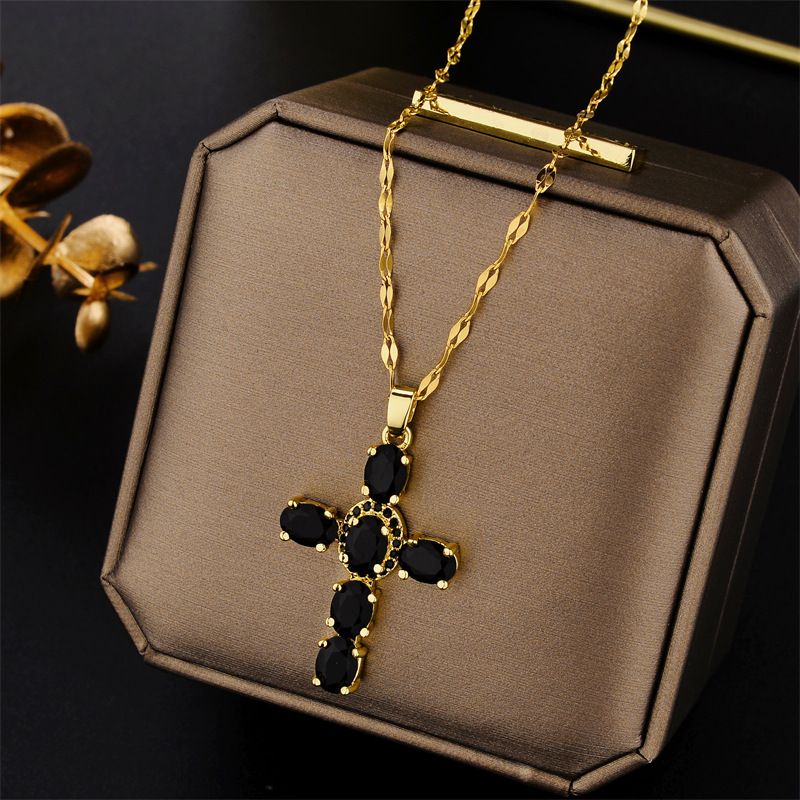 New Copper Micro-inlaid Zircon Necklace Multicolor Cross Pendant Hip Hop Necklace Clavicle Chain_ipsvogv.com
