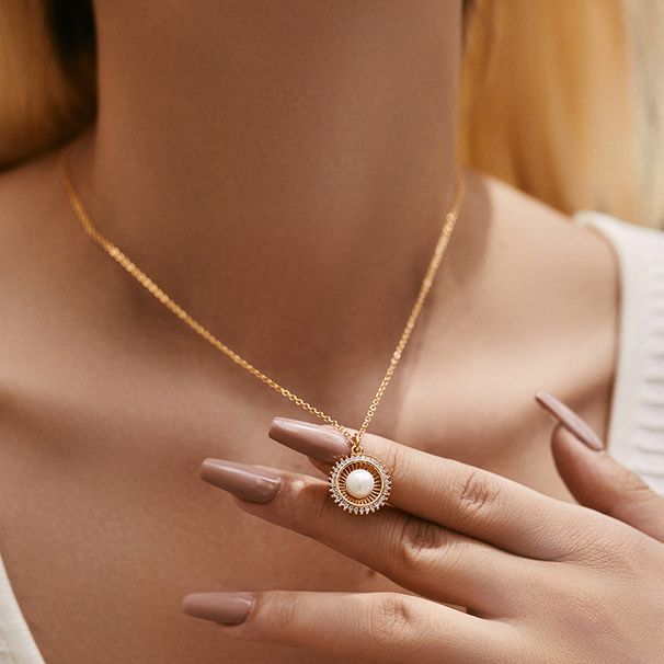 Popular mother of pearl clavicle necklace retro color preserving copper plated K real gold temperament high end business love necklace_ipsvogv.com
