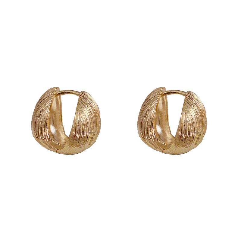 French Style Fashion Simple Metal Geometric Ear Cuffs Niche Light Luxury Versatile High-end Minimalist Earrings_ipsvogv.com