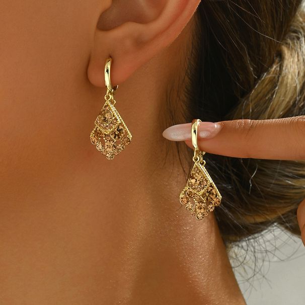Personalized style women's with geometric flower drip oil design, niche high-end feeling earr, versatile letter_ipsvogv.com