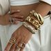 Design Feeling Pearl Inlaid Fried Dough Twists Smooth Spring Buckle Fashionable Ins Style Metal Chain Bracelet_ipsvogv.com