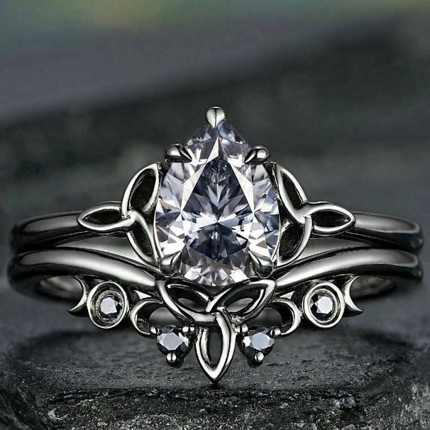 Sanjieins Inlaid Water Drop Zircon Gun Black Plated Women's Flower Pair Ring New_ipsvogv.com